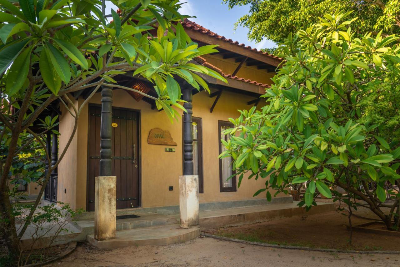 Alai Resort Mullaittivu Экстерьер фото